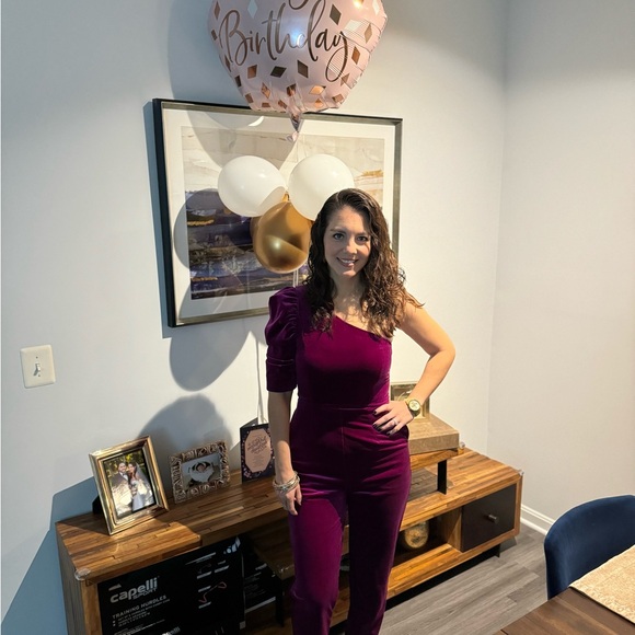 Like New!! Petal&Pup Raspberry One Shoulder Jumpsuit - Picture 6 of 6